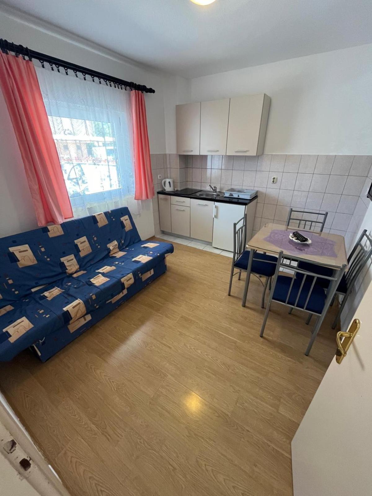 Apartmani Andrej Vodice Esterno foto